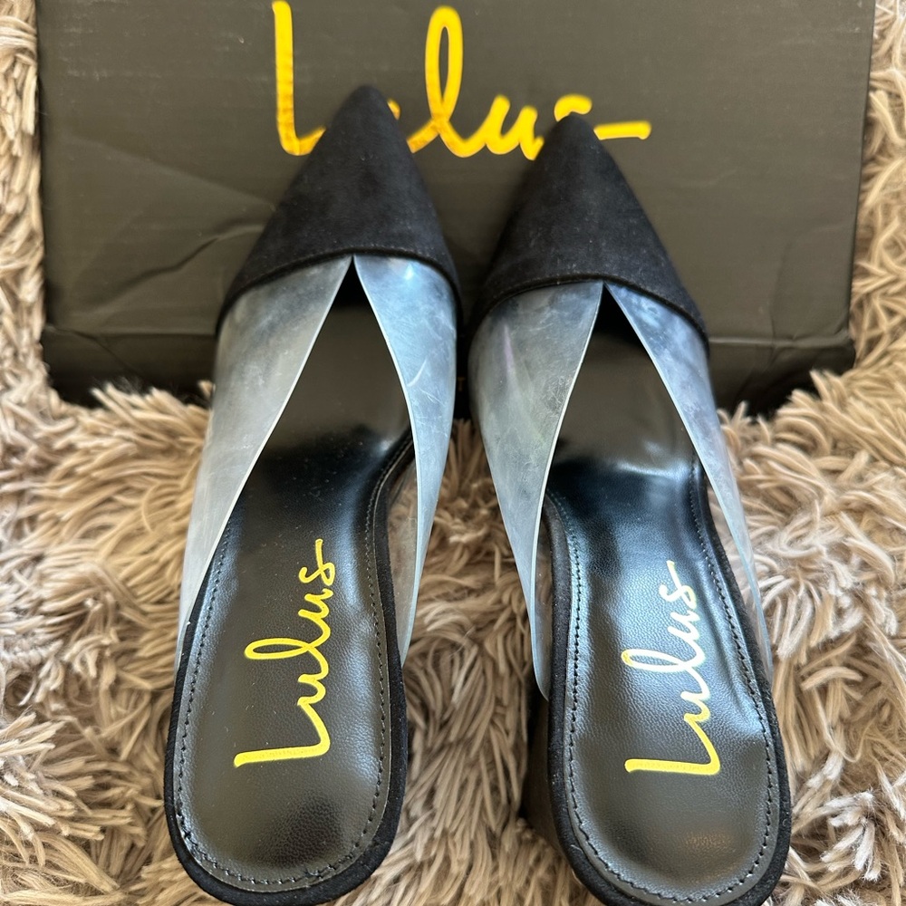 Lulu's Shilo Black and Clear Pointed Heels - Picture 4 of 6